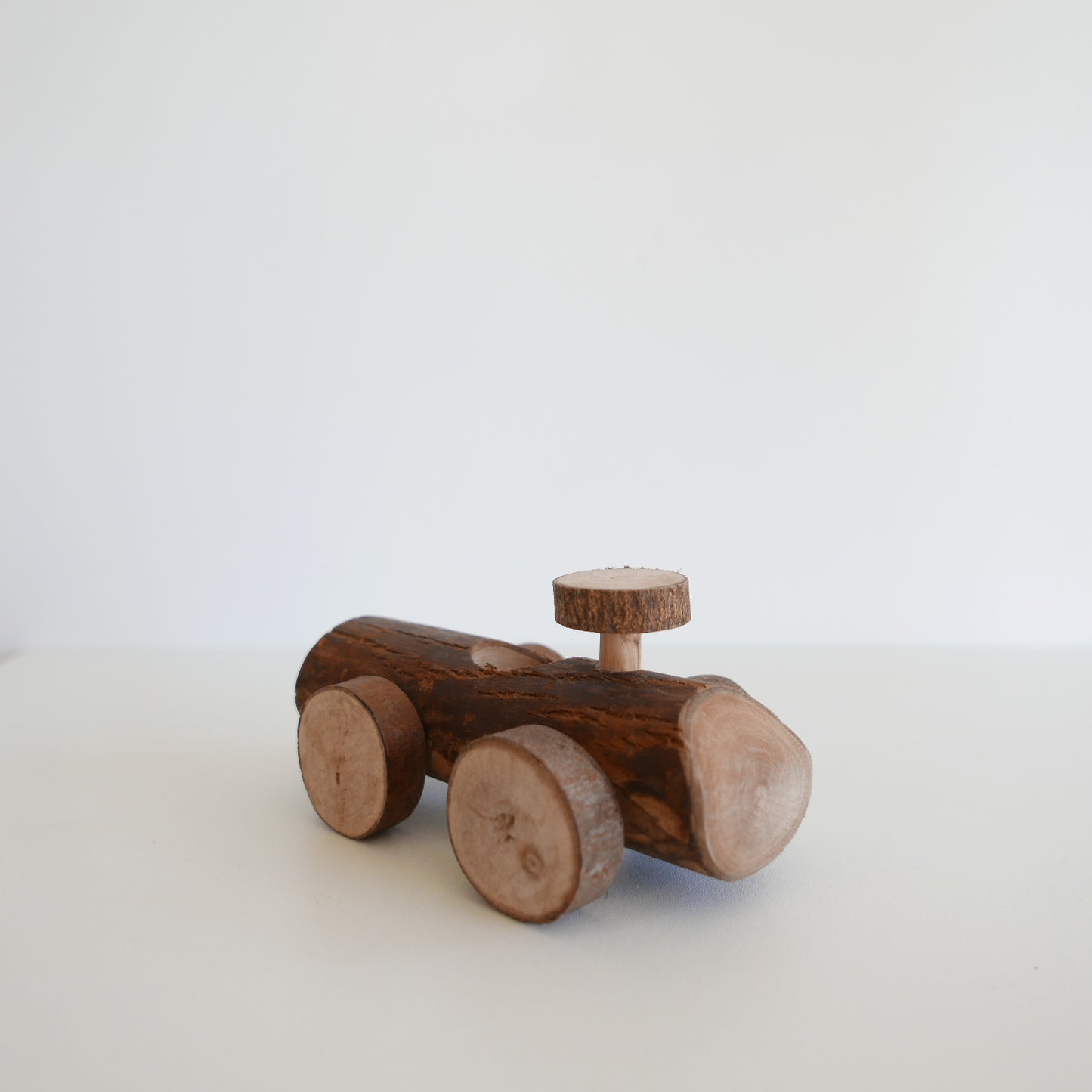 Wood car toy for gnomes