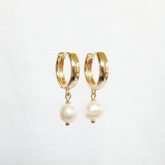 Goldie Hoops - Pearl