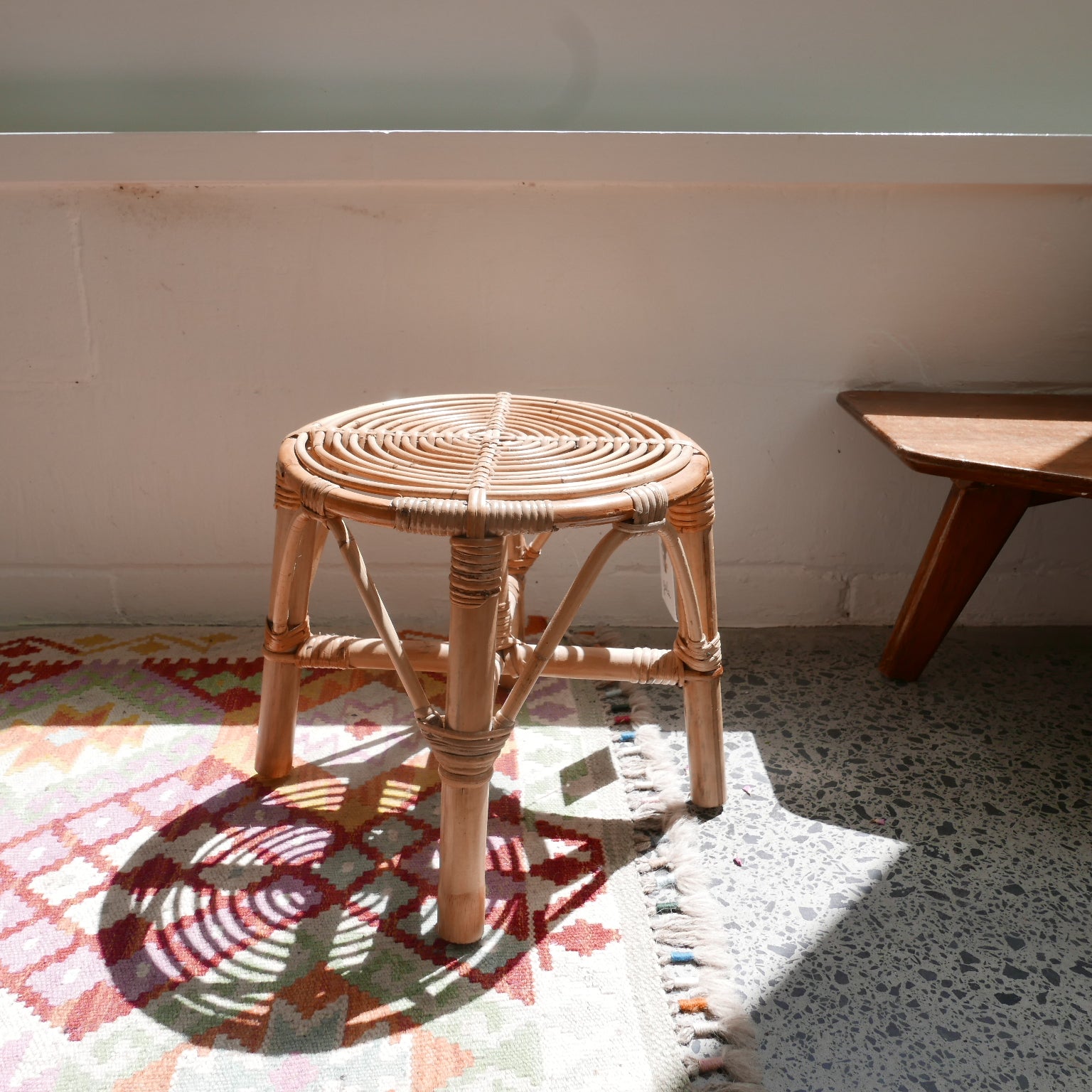 Cane Stool – Gala