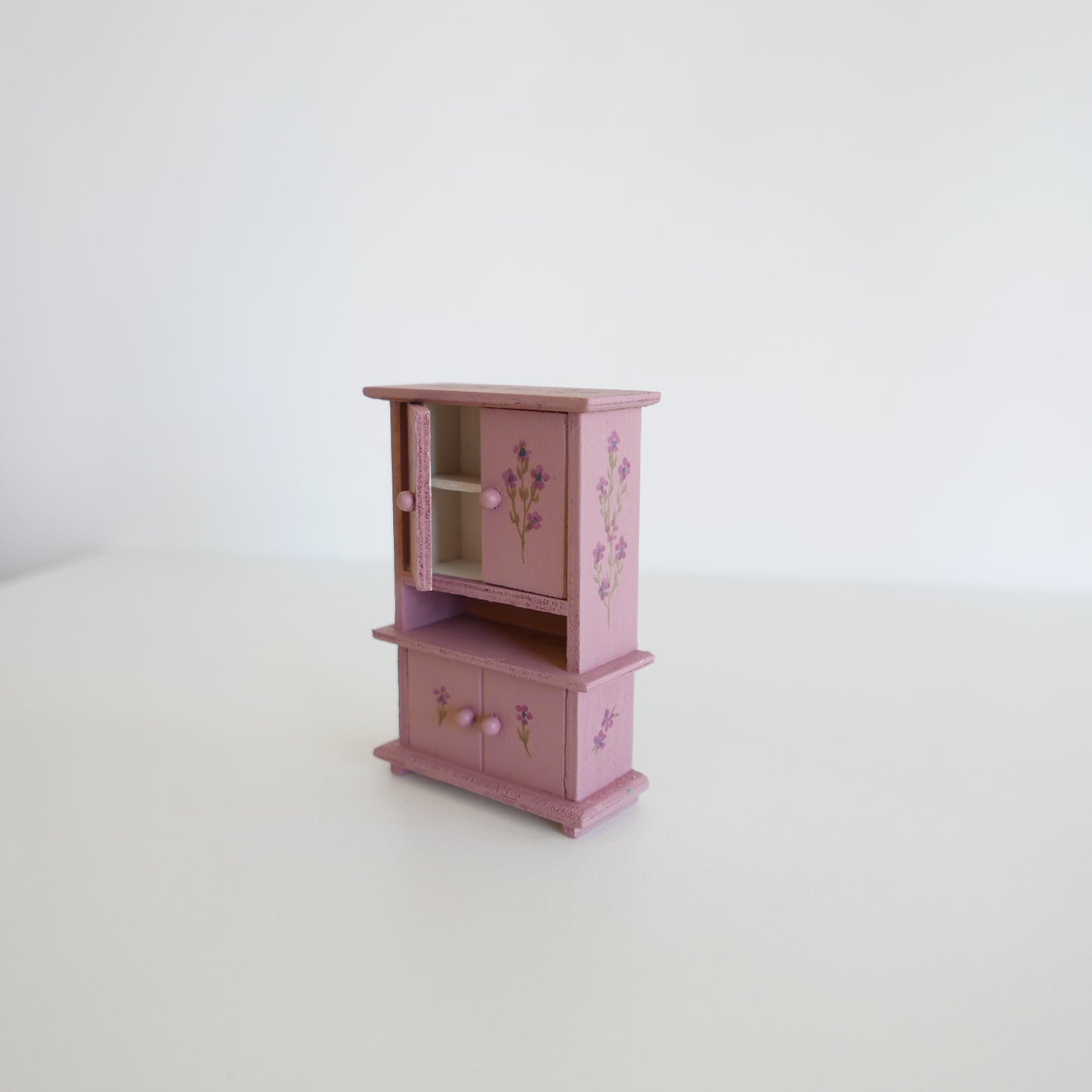 Dolls House Cabinet - Primrose