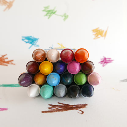 Bright colored crayons made in New Zealand for kids
