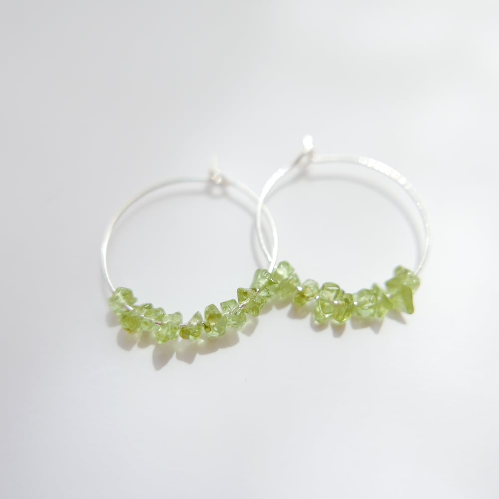 Goodheart Hoops Gemstone - Peridot