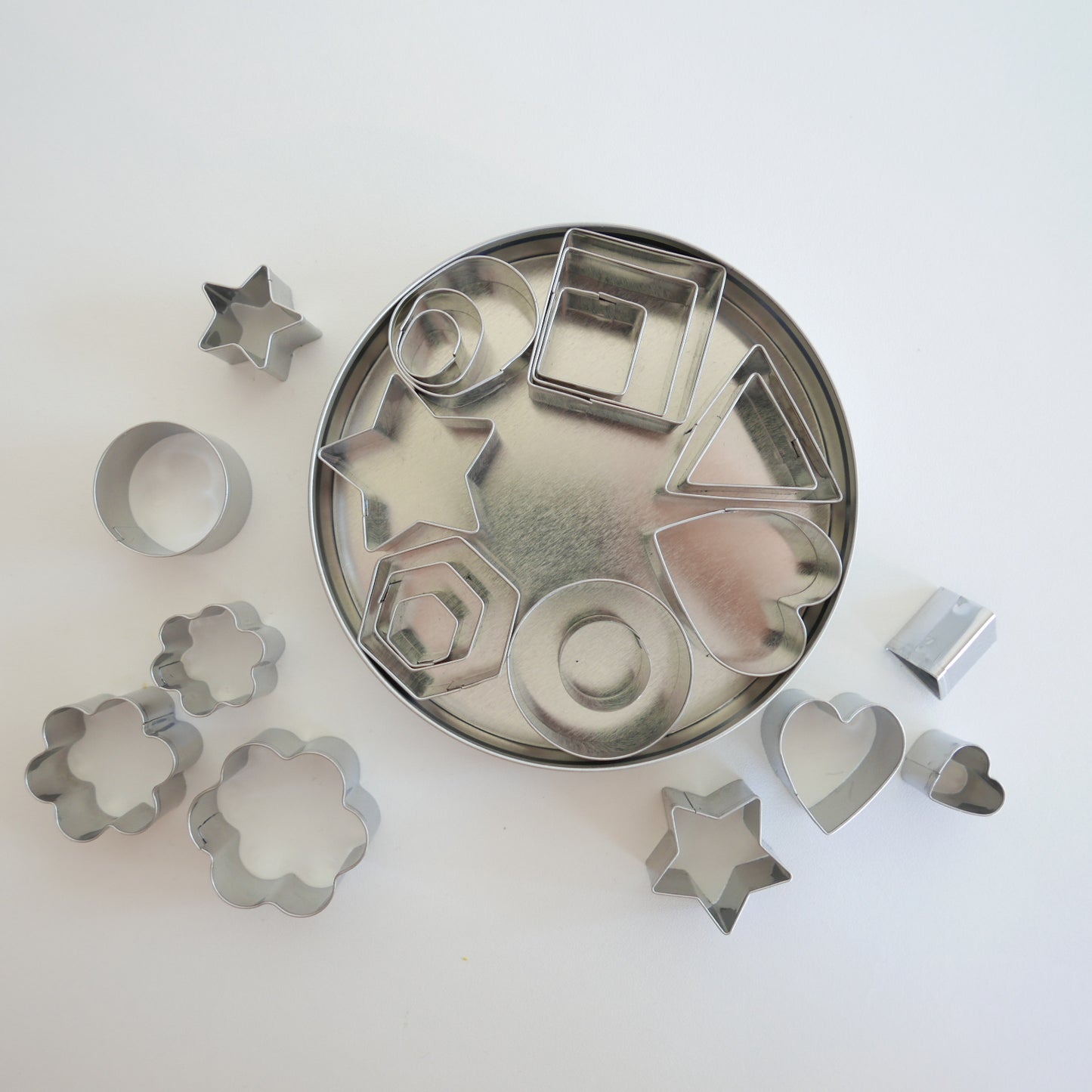 24 Cookie Cutters with Box