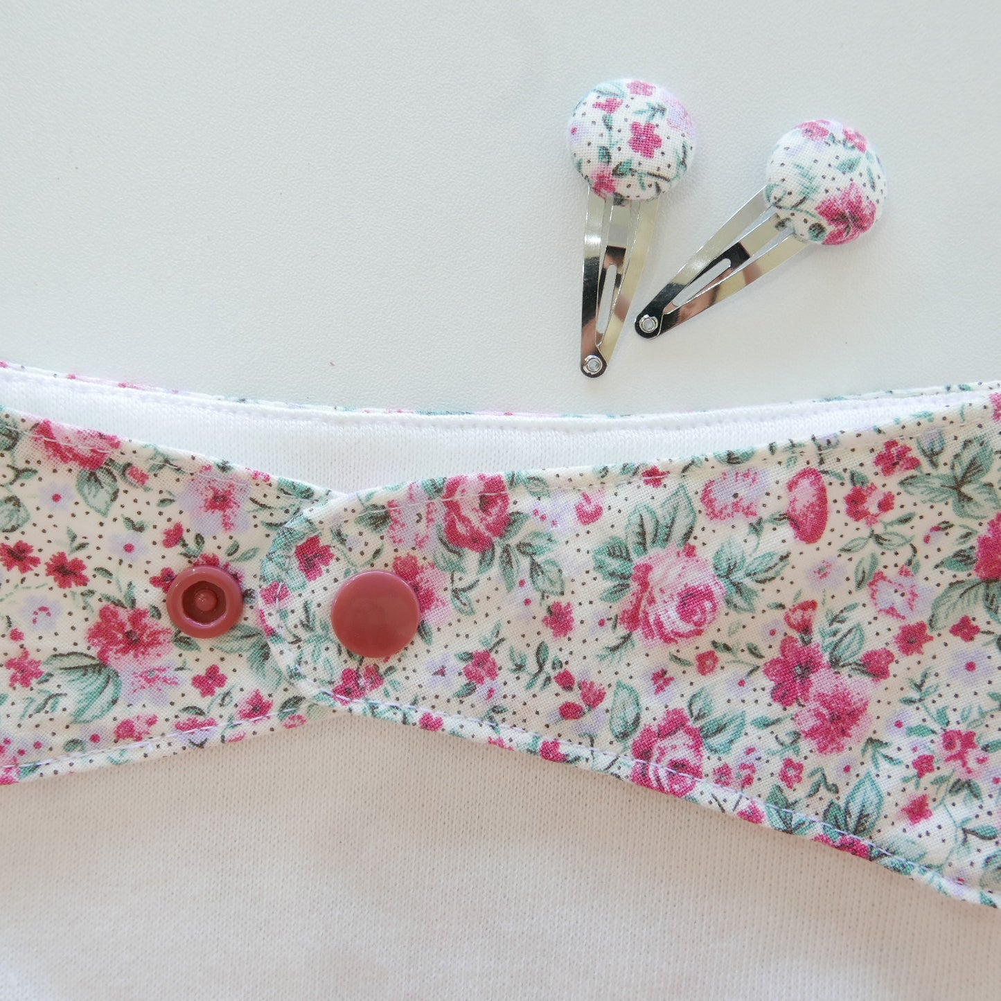 Making Good - Bib and Hair Clip Set in Meadow