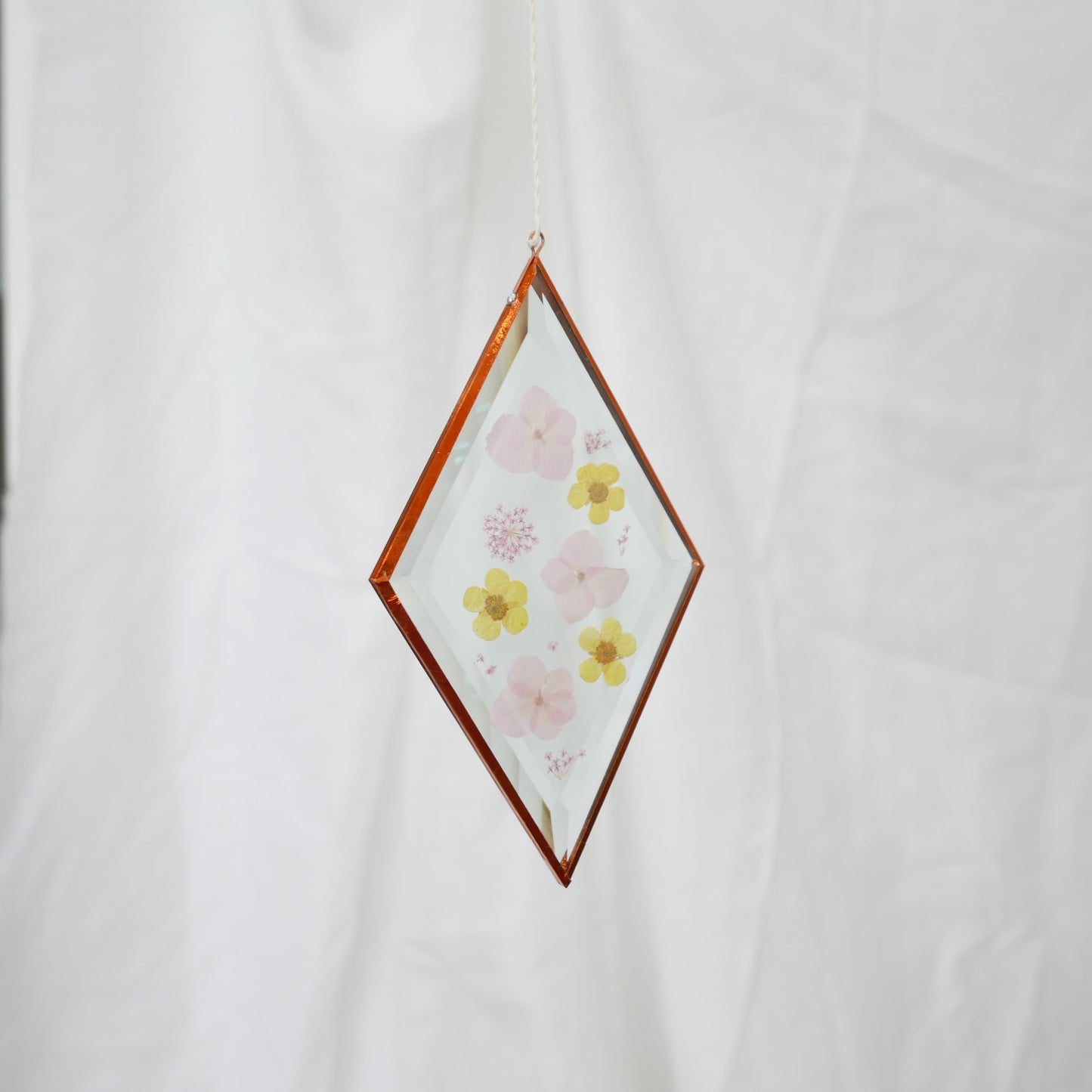 Pressed Flower Suncatcher - Buttercup and Hydrangea