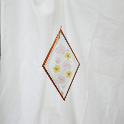 Pressed Flower Suncatcher - Buttercup and Hydrangea