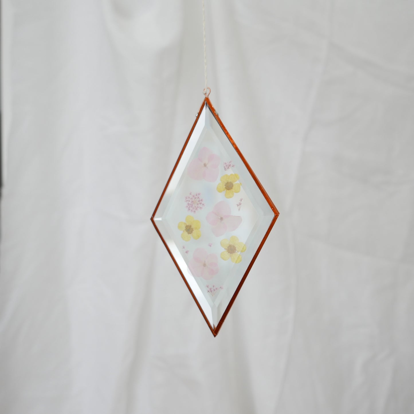 Pressed Flower Suncatcher - Buttercup and Hydrangea