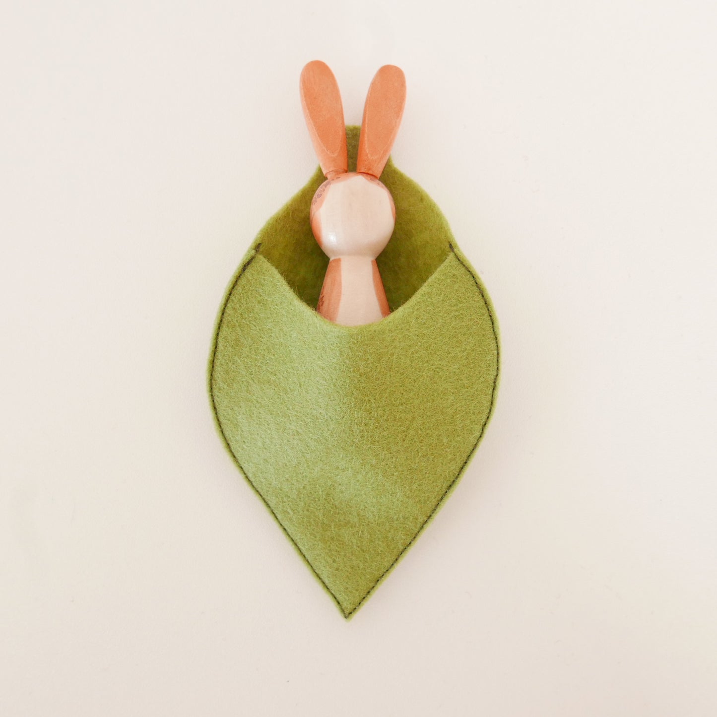 Flower Fairy Leaf Bed