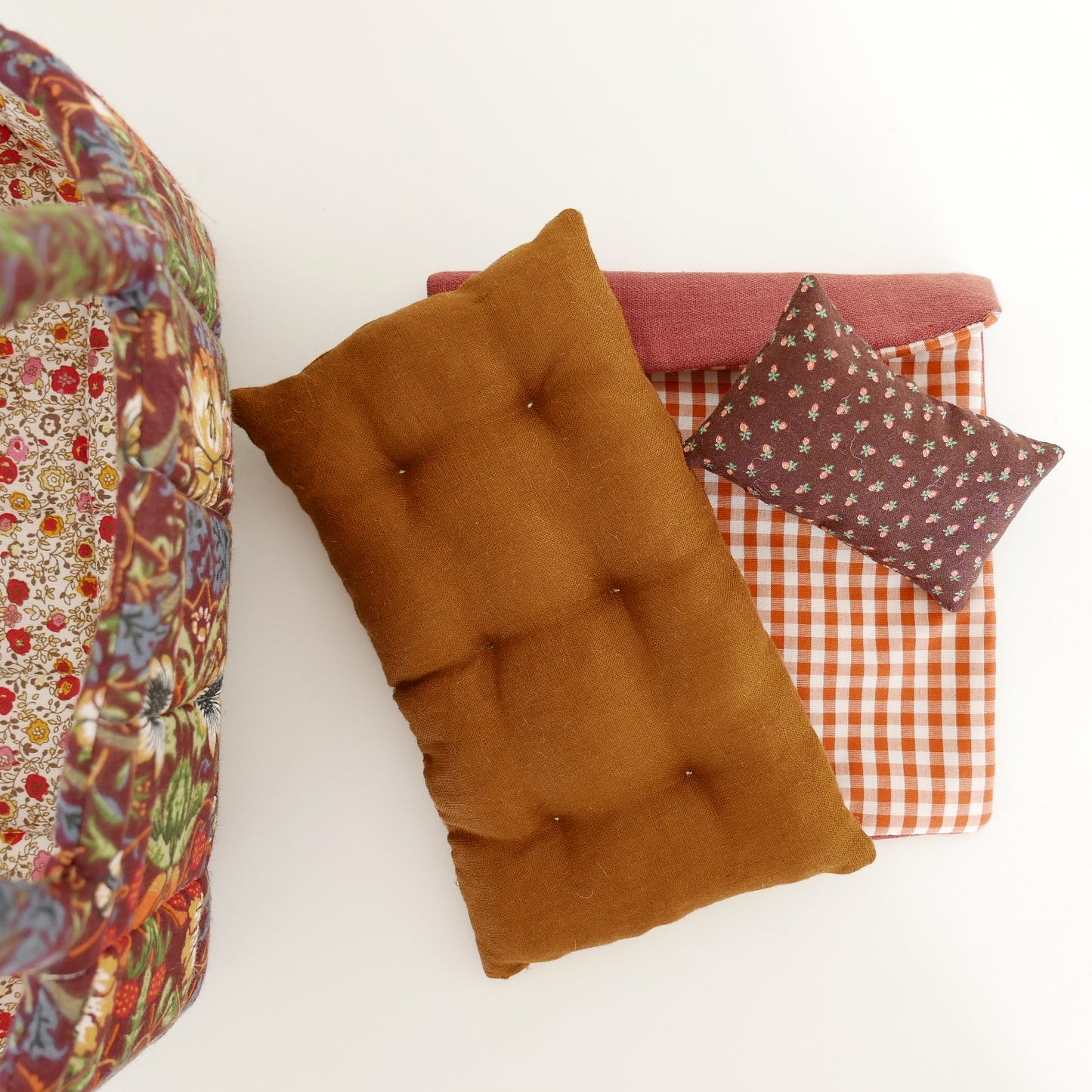 Carry Cot Dolls Bed - Morris