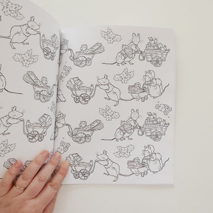 Brambly Hedge Nature Colouring Book
