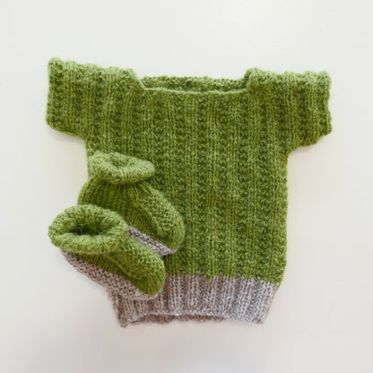 Knitted T Shirt with Booties in Pumpkin Seed + Grey