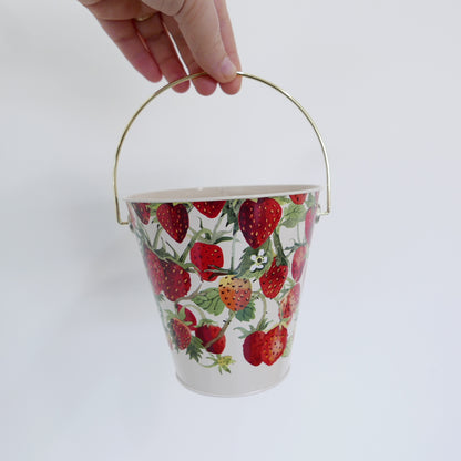 Berry Bucket