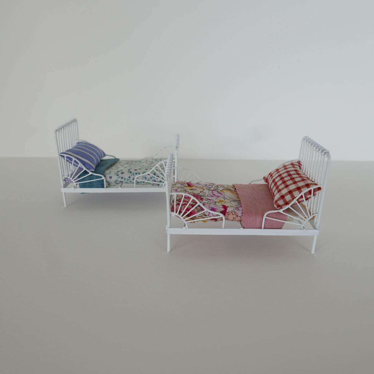 Wire Dolls Bed