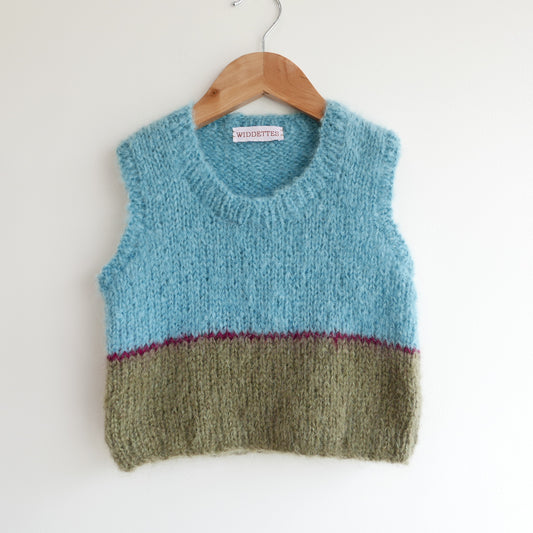 Hand knitted vest - Teal