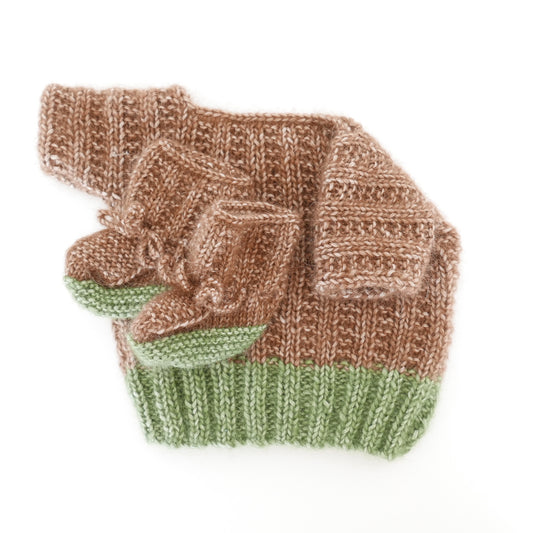 Knitted T Shirt with Booties in Cocoa + Green