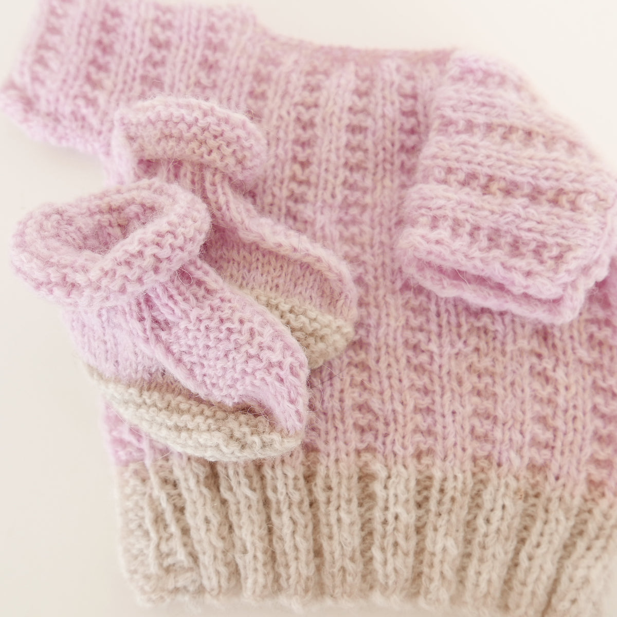 Knitted T Shirt with Booties in Rose + Oat